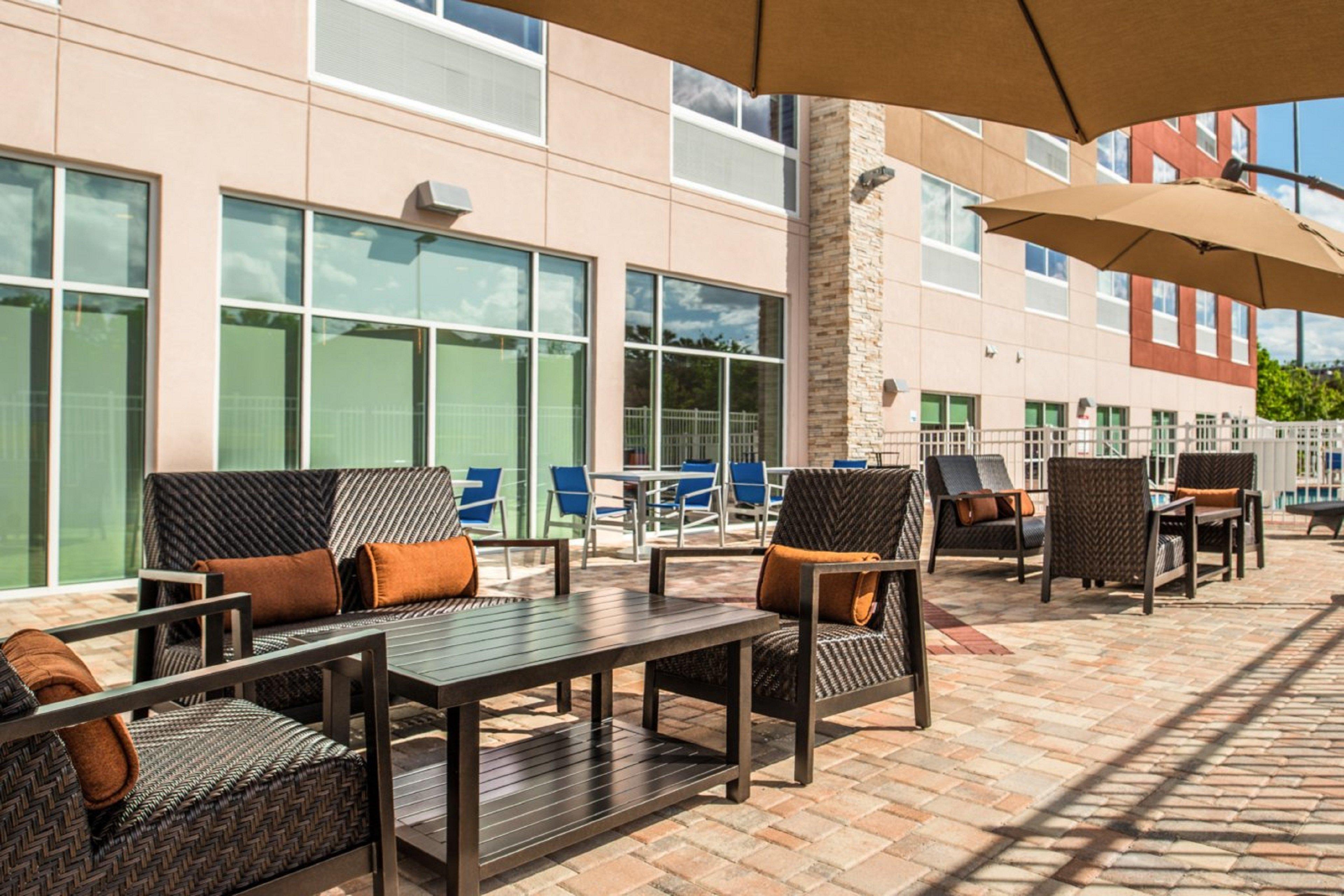 Holiday Inn Express & Suites - Tampa North - Wesley Chapel By Ihg Exterior photo