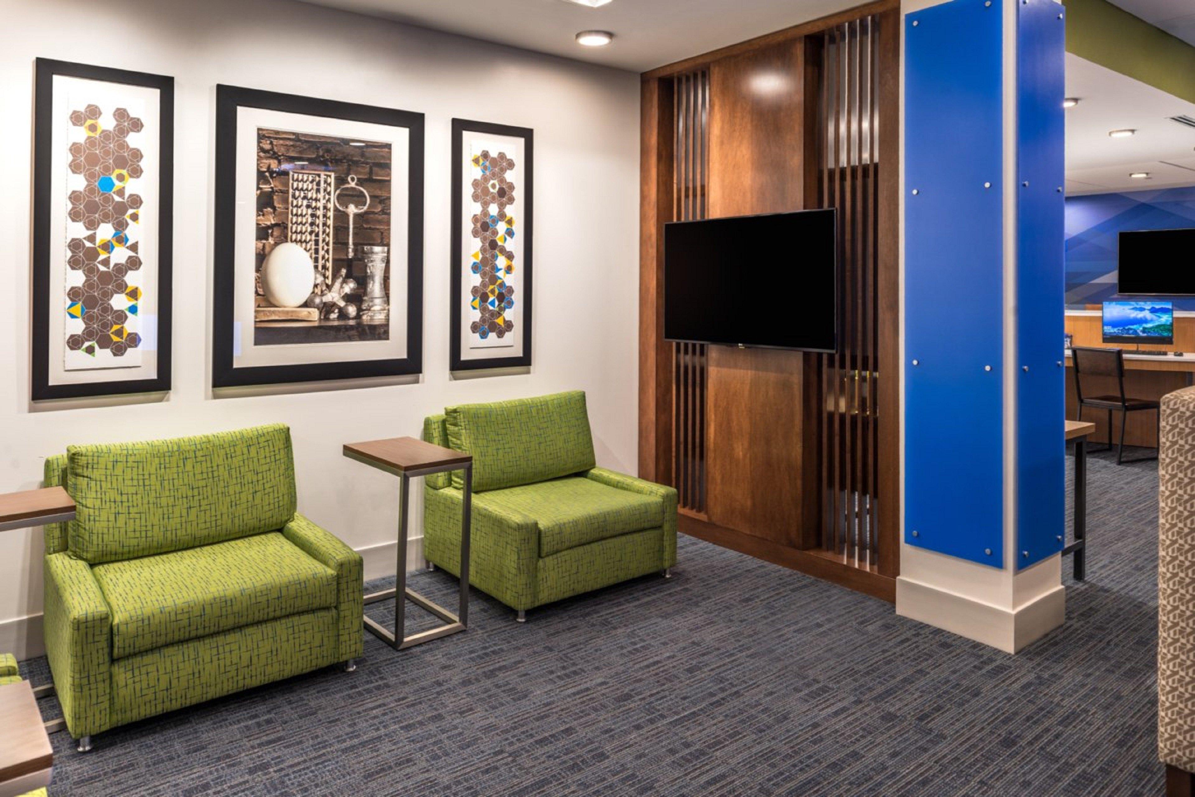 Holiday Inn Express & Suites - Tampa North - Wesley Chapel By Ihg Exterior photo