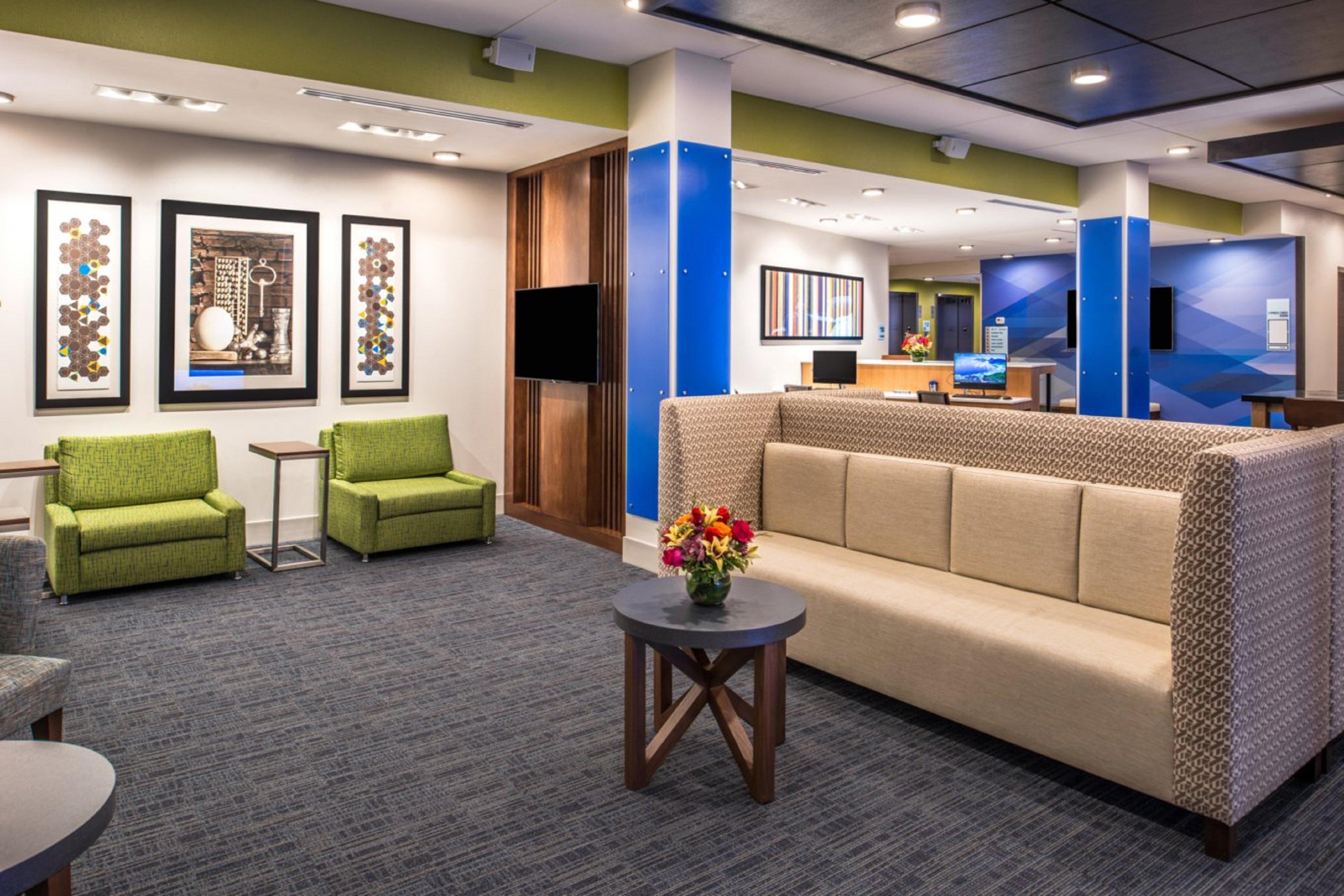 Holiday Inn Express & Suites - Tampa North - Wesley Chapel By Ihg Exterior photo